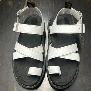 Dr. Martens Airwair Avry sandals size 6 color white